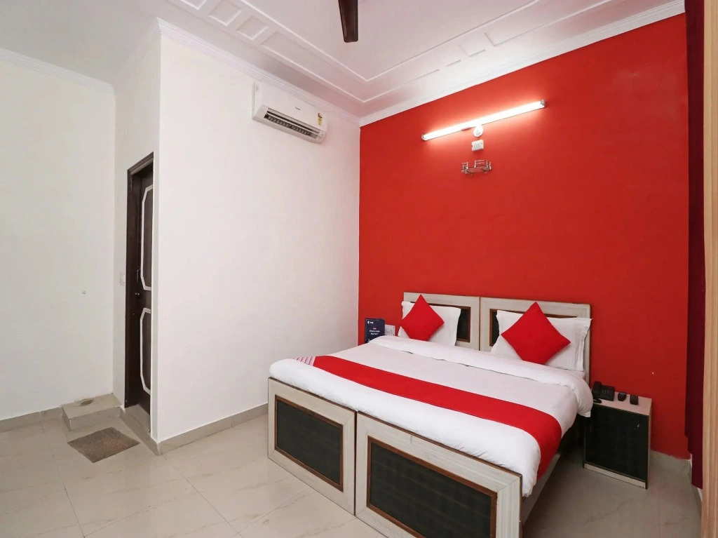 Home Stay Siddhi Palace By OYO Rooms