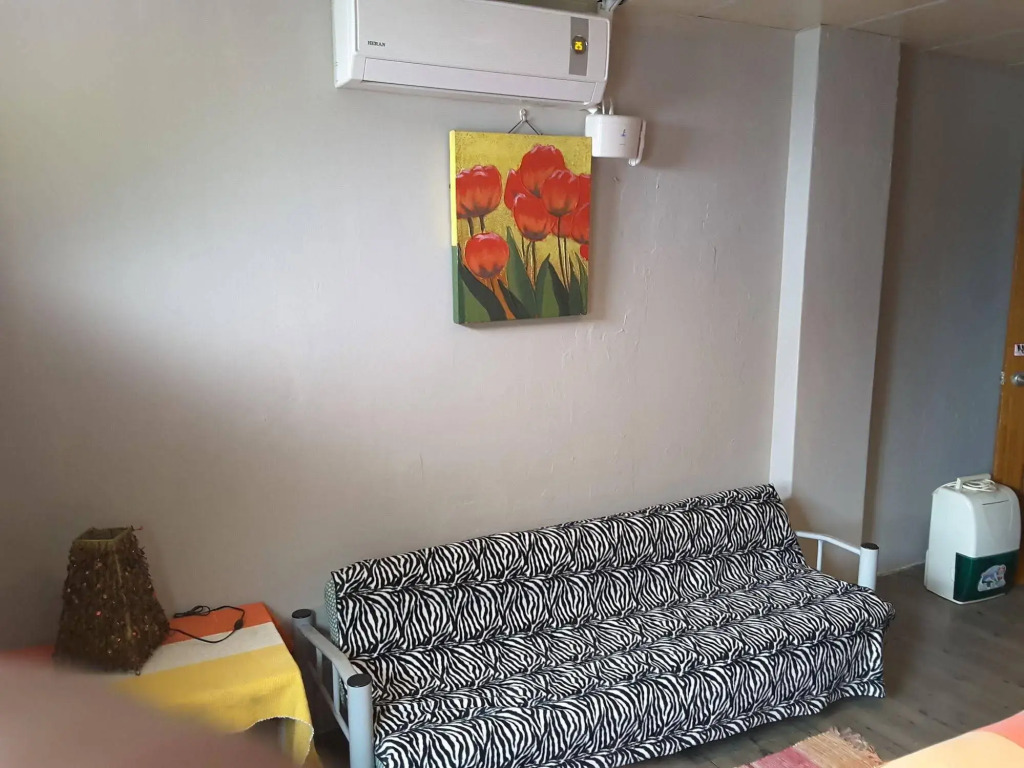 86 Guest House