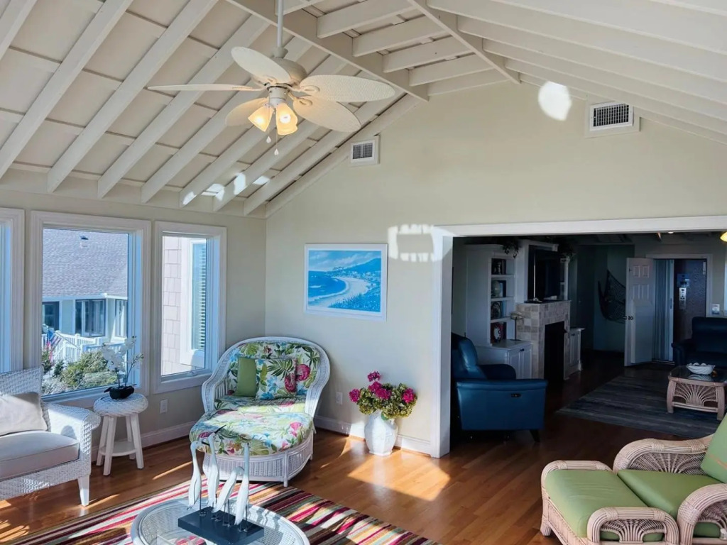 Goins My Way 6 Bedroom Home by Redawning
