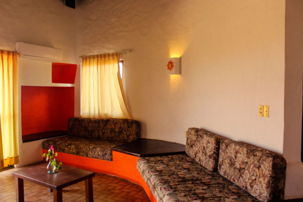 Hotel Plaza Tucanes