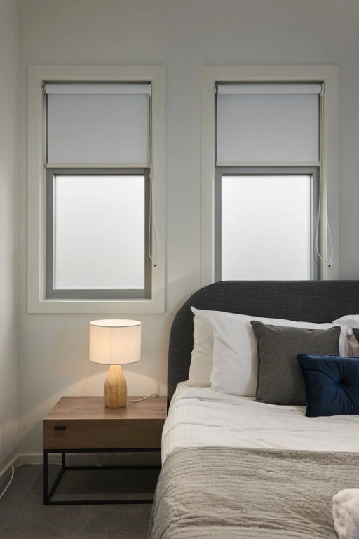 Earthy And Polished 2 Bedroom Unit In Chadstone