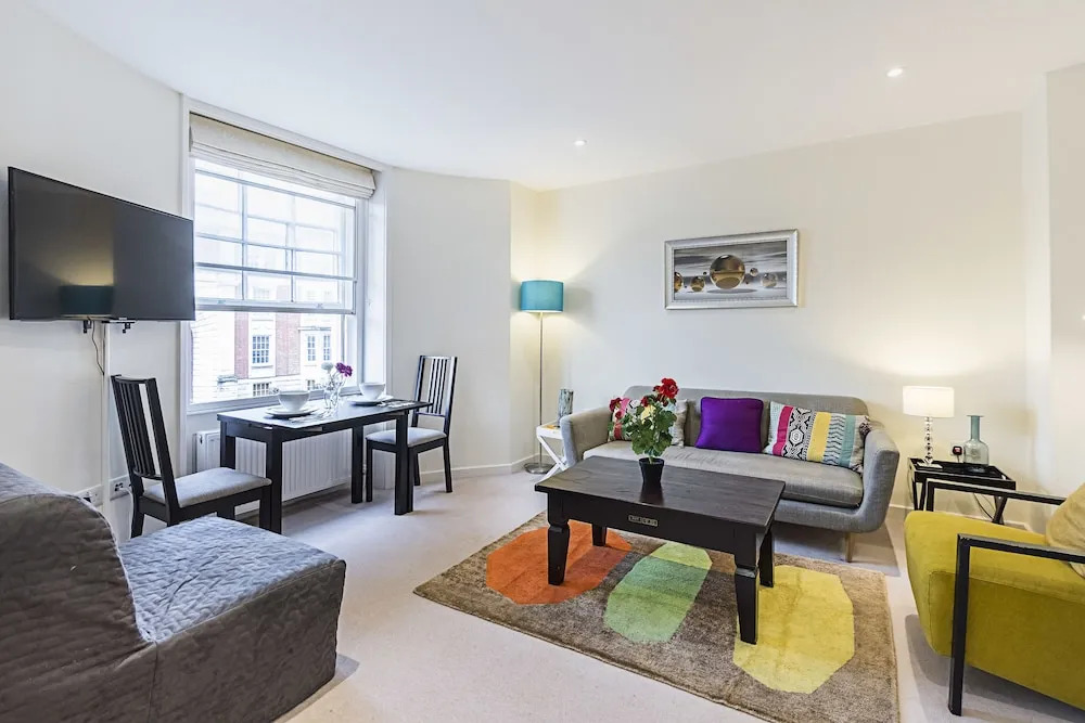 2 bed Fulham broadway apartment