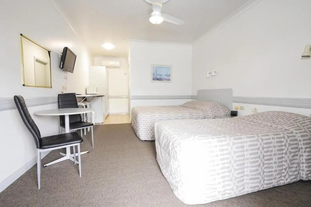 Centre Town Motel