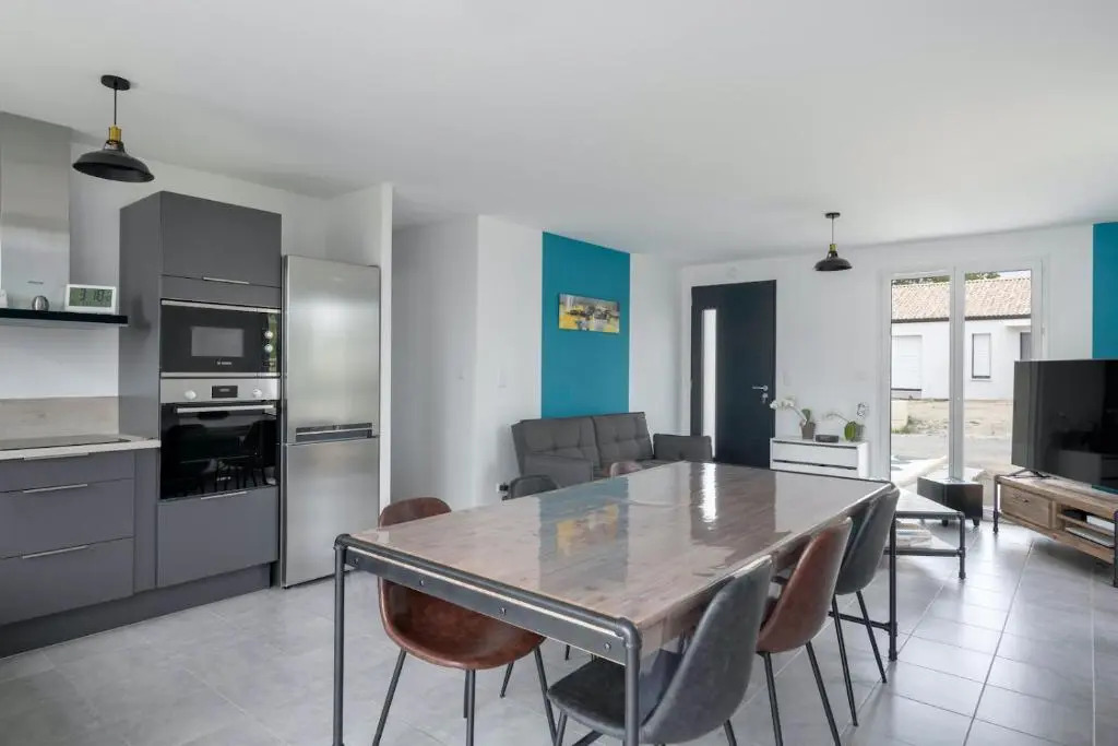 Maison moderne pour sept personnes a Saint Michel Chef Chef