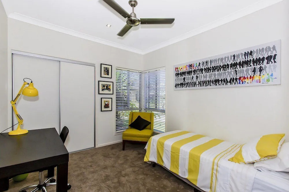 Splash House at Kingscliff - Pet Friendly with Pool