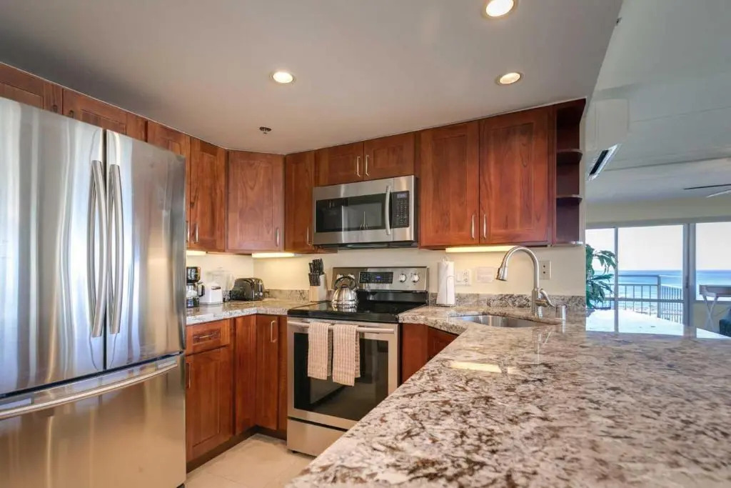 Ilikai 1243 2 Bedrooms 2 Bathrooms Condo