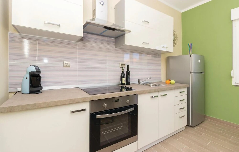 Nice Apartment in Zadar With 3 Bedrooms, Wifi and Outdoor Swimming Pool