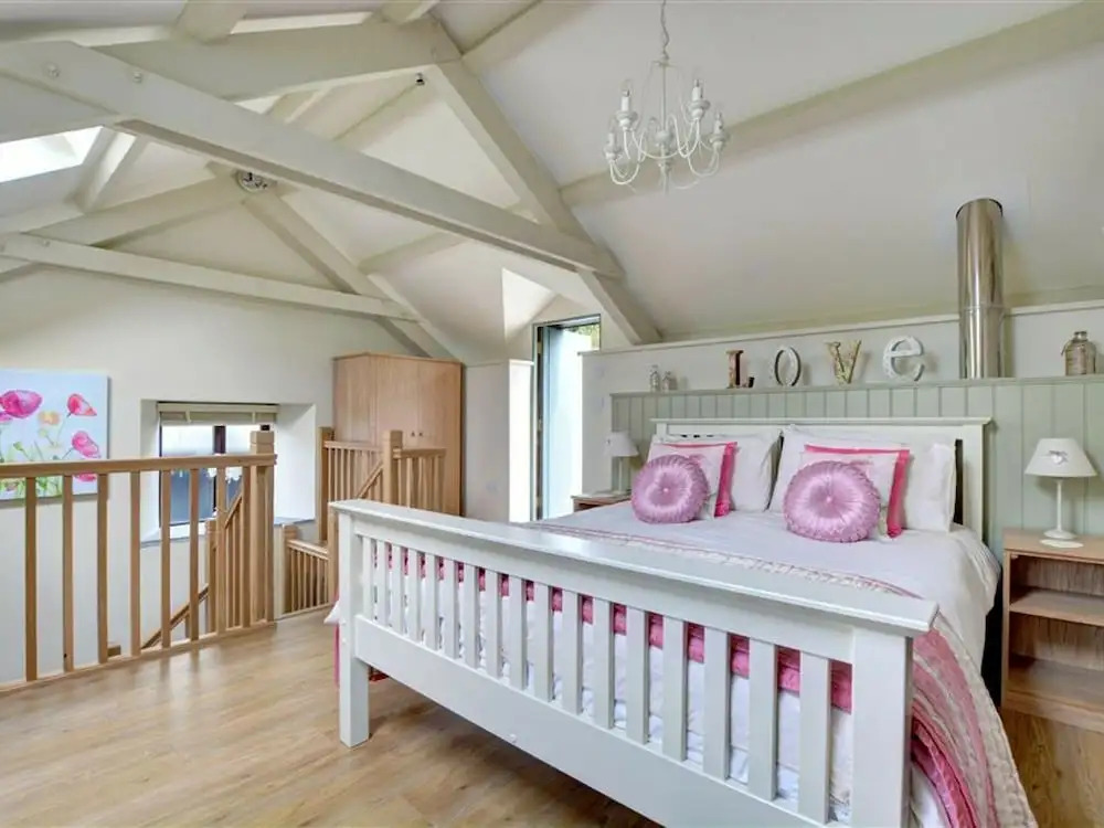 Comfortable Home for a Romantic Stay in a Beautiful Place