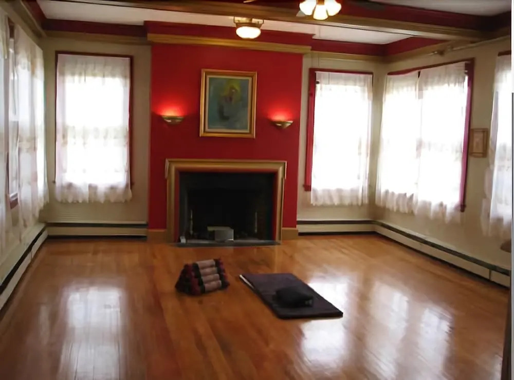 Eden Manor