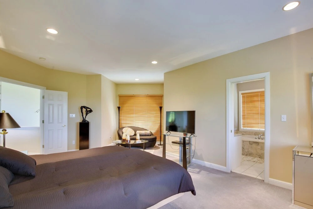 Spacious Missouri Retreat w/ Pool, Gym & Game Room