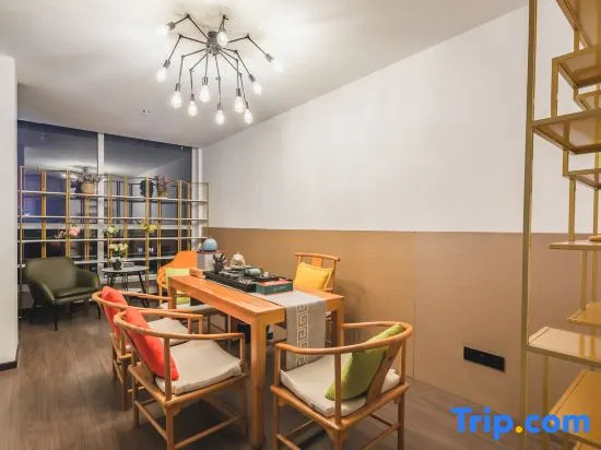 Yunshu Nuanxi Hotel (Qingdao Huangdao Wangtaizhen Shop)