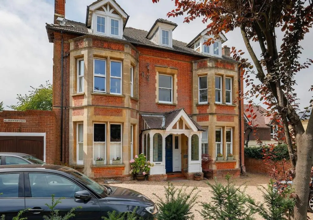 Lovely One Bed Apartment in Guildford