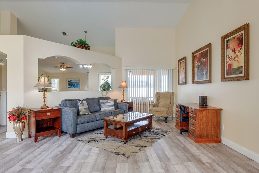 Port St Lucie Home ~ 15 Mi to Jensen Beach Park!
