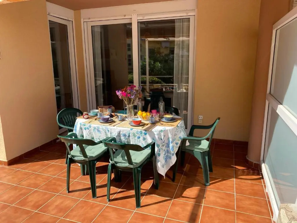 1ªLínea-50m de playa-210m2 utiles-BBQ privada-Vistas al mar-3 terrazas