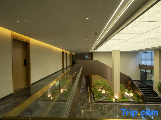 Welcome Building Hotel