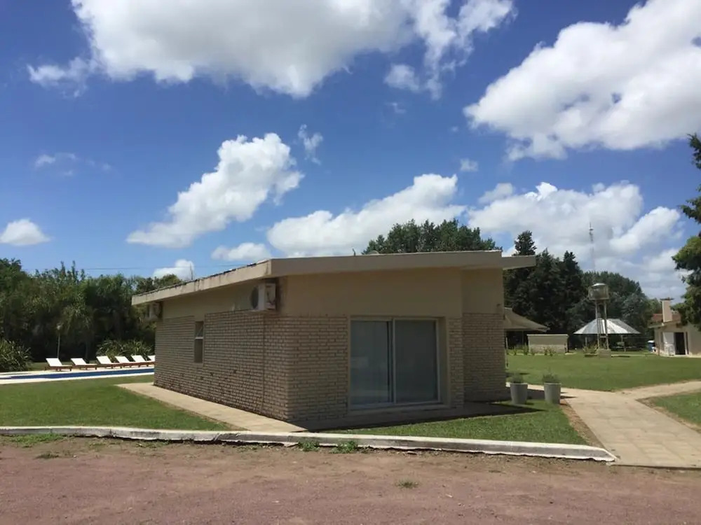 Aquiles Village