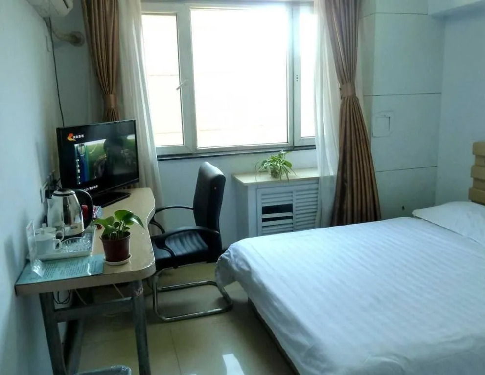 Chengde Lizhengmen Hotel
