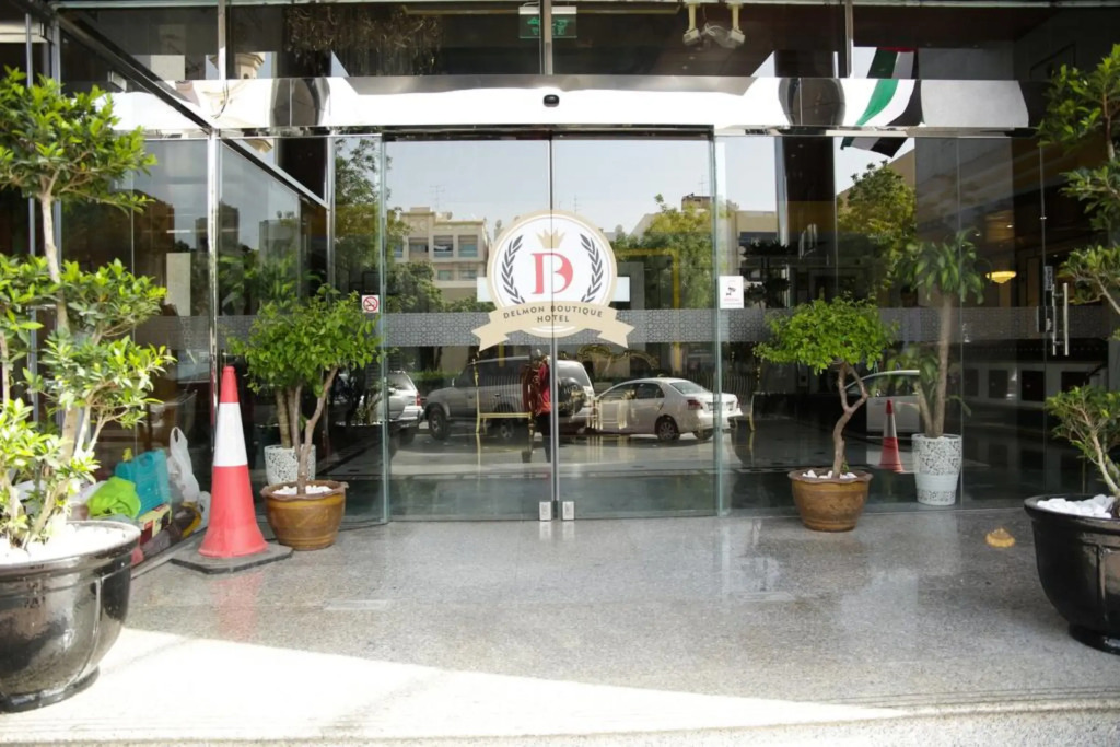9 Hotel