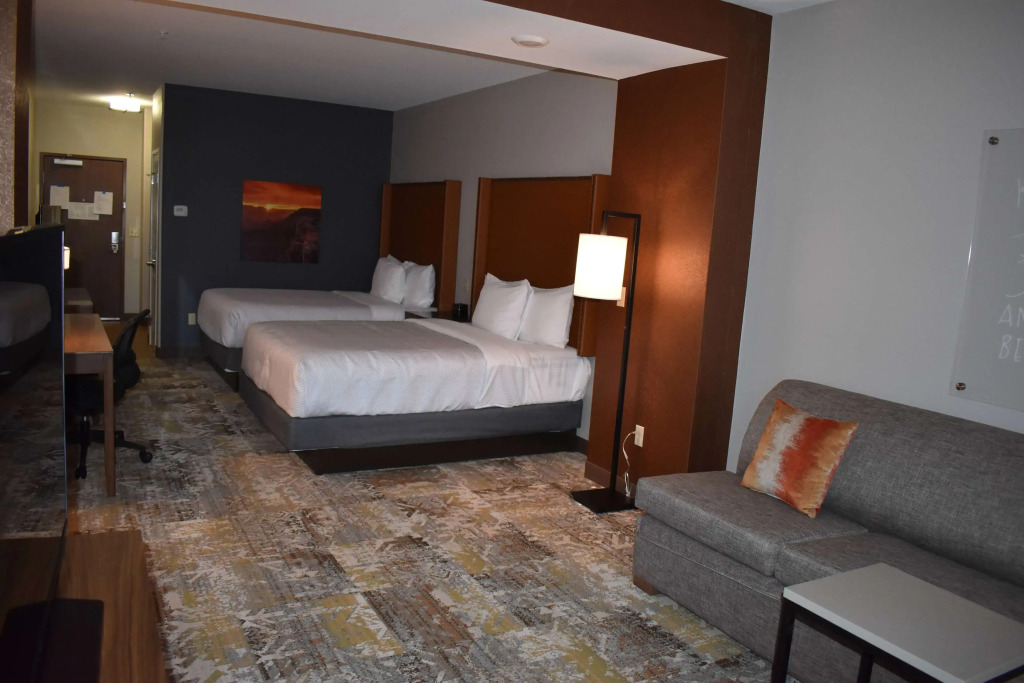 La Quinta Inn & Suites by Wyndham Flagstaff East I-40