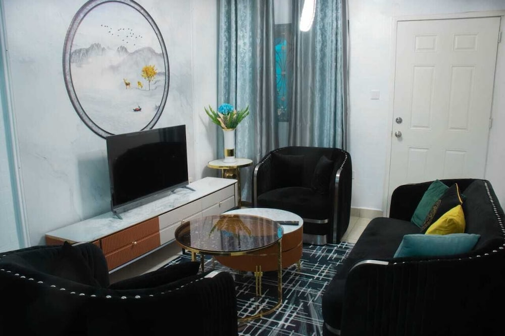 Rovie Estate Apart Hotel Buea