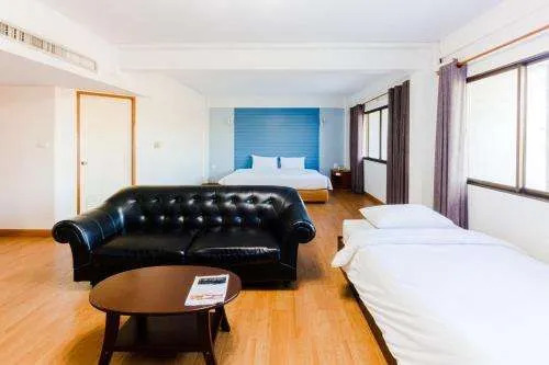 River Hotel The Budget
