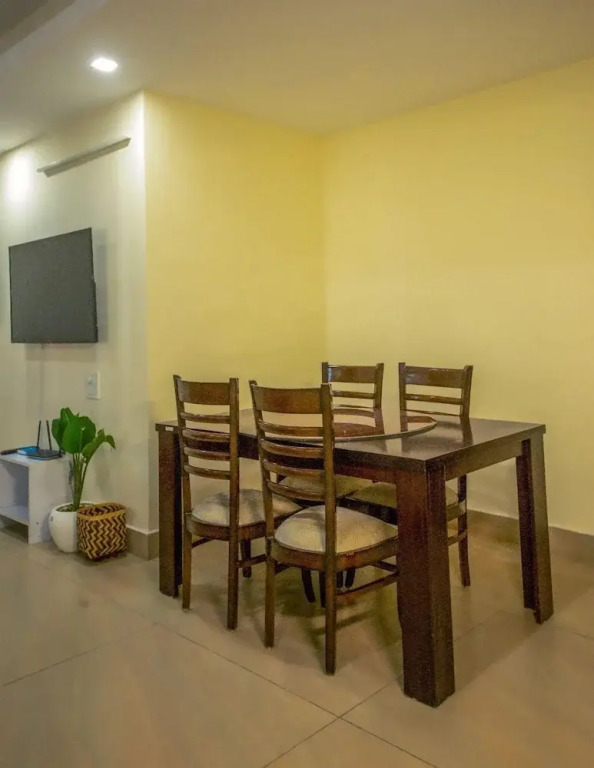 Luxury 3 Bedroom's Apartment