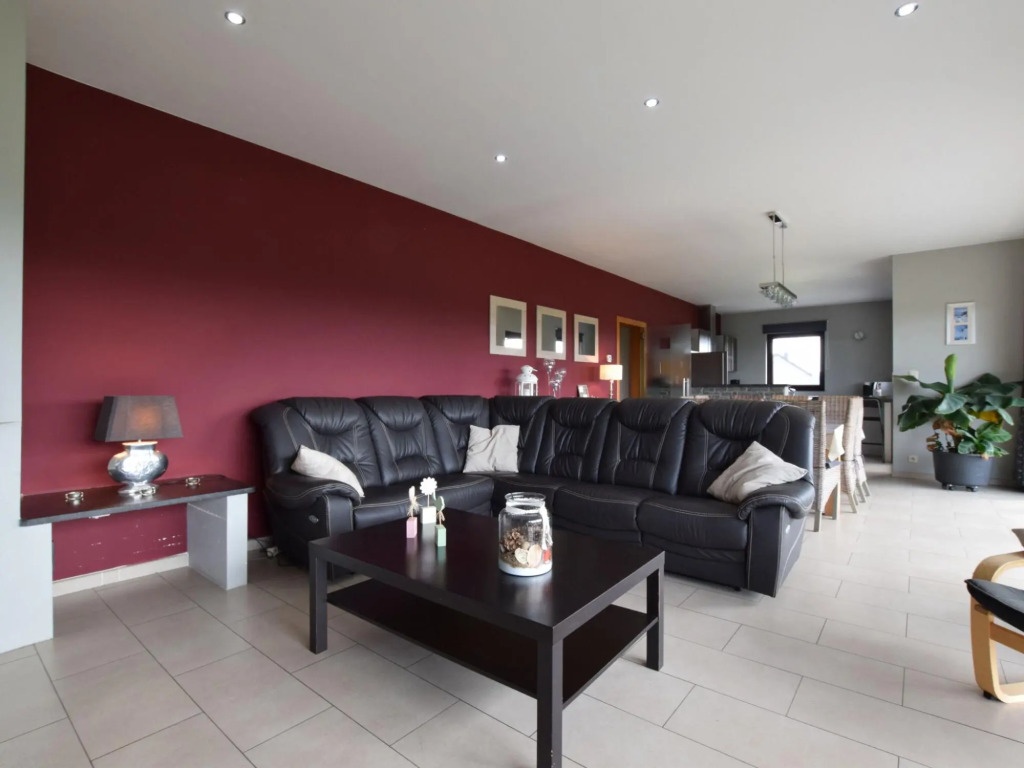 Classy Holiday Home in Martilly with bubble bath