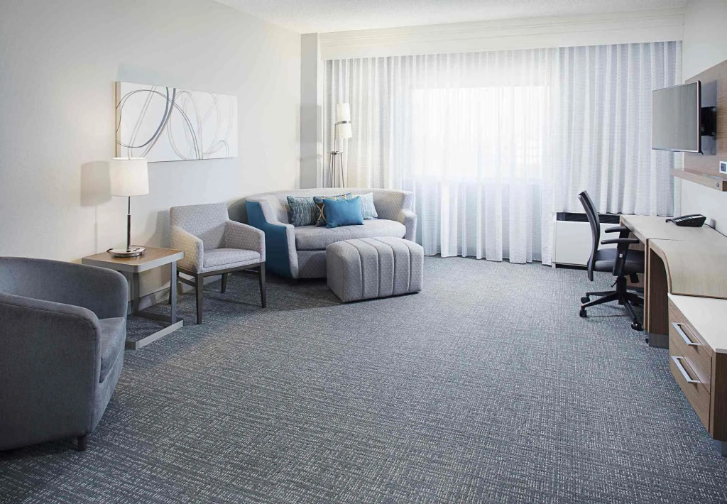 Courtyard Dallas Addison Quorum Drive