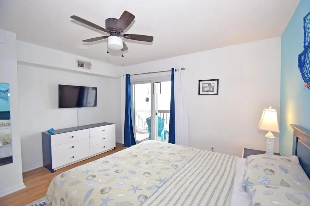 Seabay Vista II 102 2 Bedroom Condo by RedAwning
