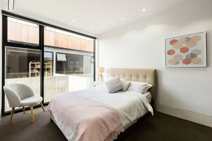 Renée - Beyond a Room Private Apartments