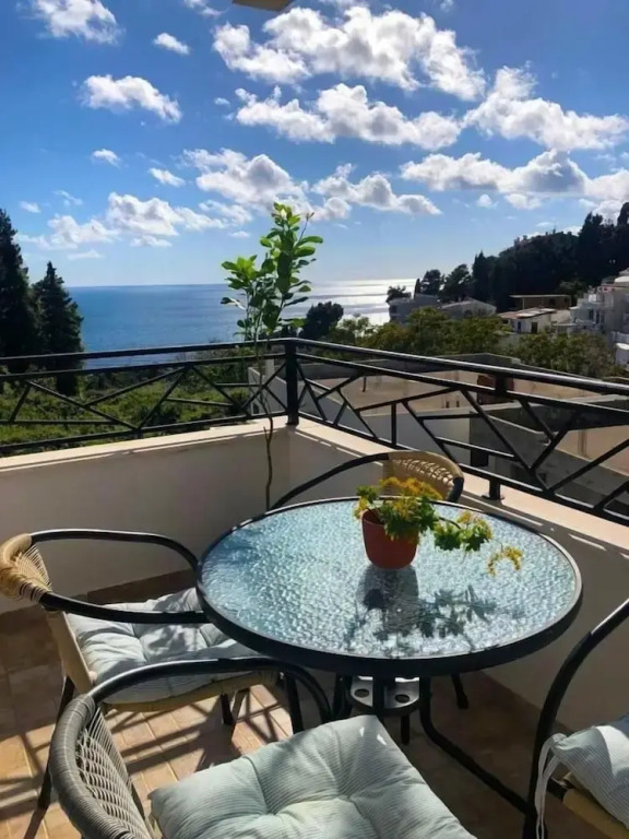 Room-blue Studio With Sea View