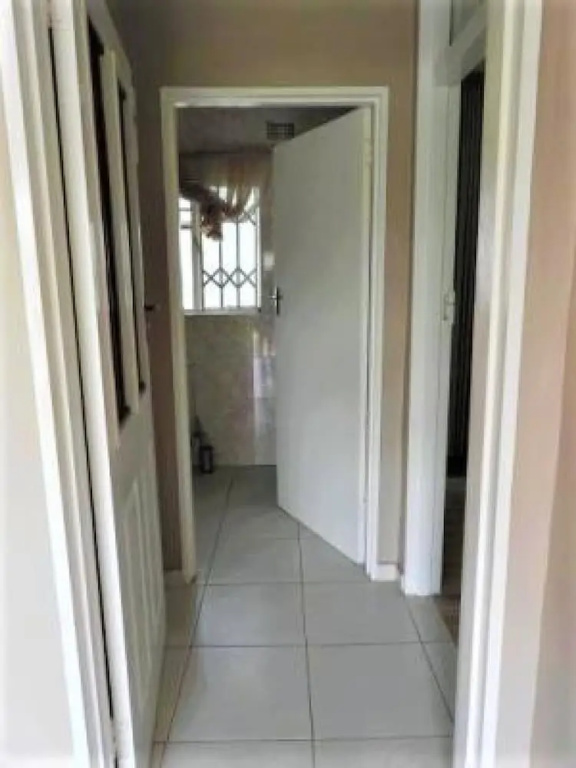 2 Bedroomed Apartment With En-suite and Kitchenette - 2067