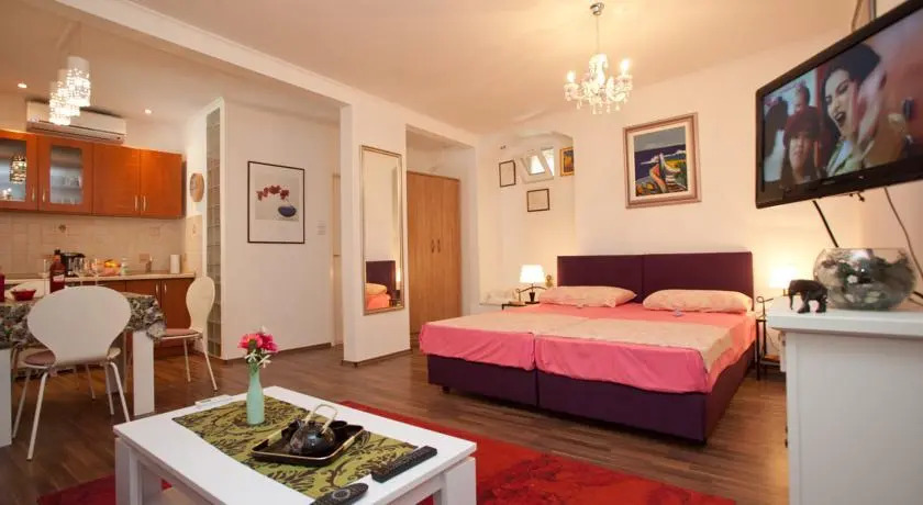 Apartments Freska