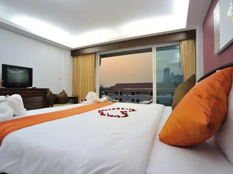 patong v hotel