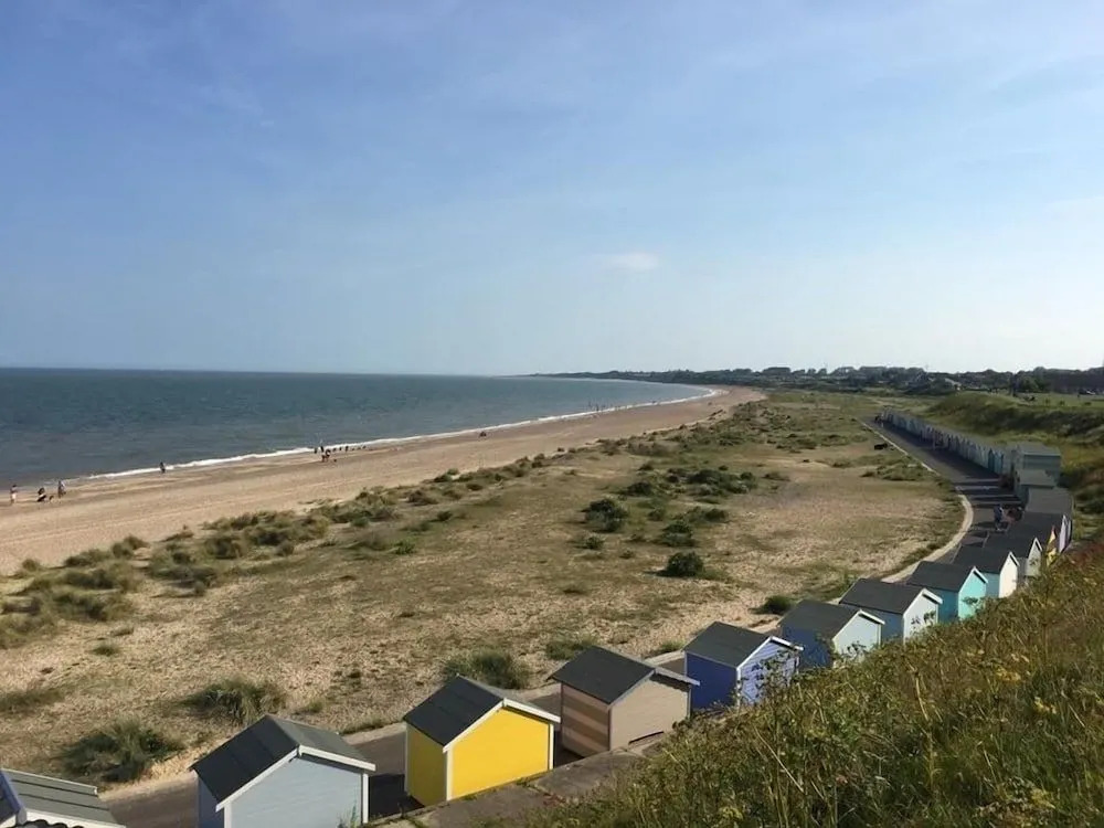 Moray Beachside Apartments