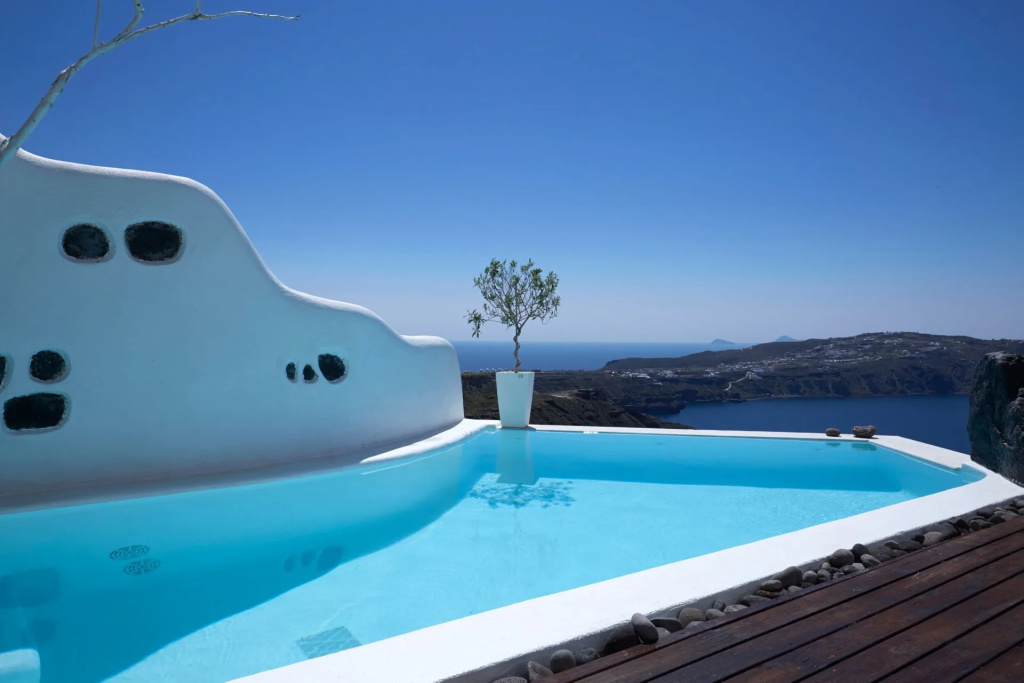 Athermi Suites
