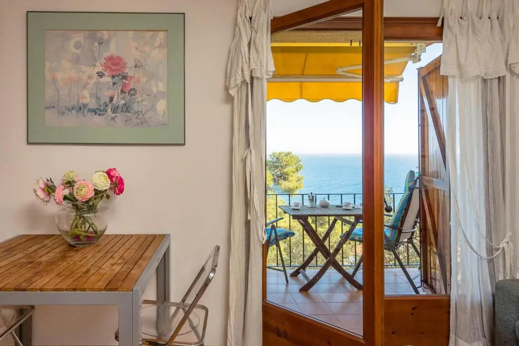 R-7 Calella DE Palafrugell 2 PAX