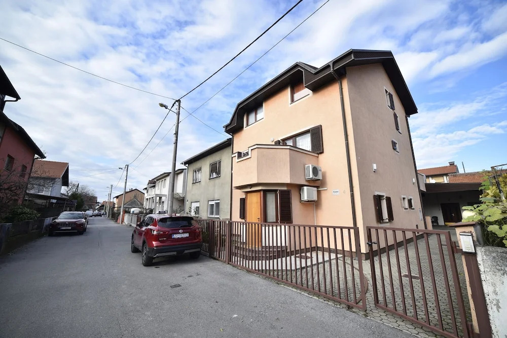 Apartment Ana
