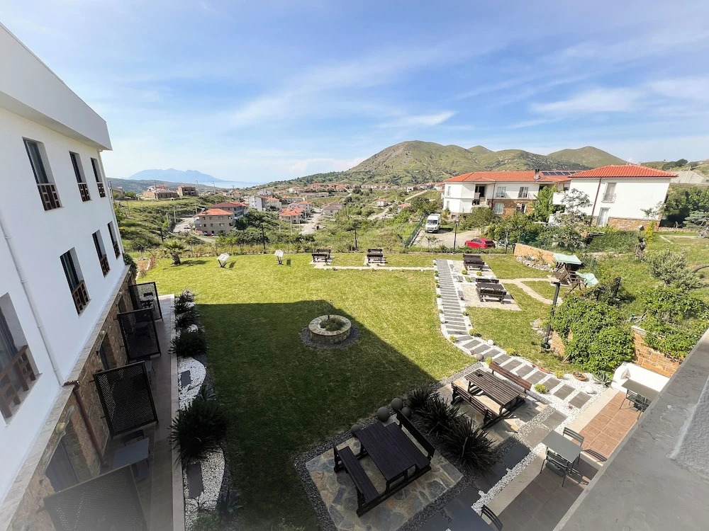 Porta Trakis HOTEL