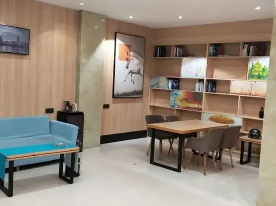 Chengzi Hotel (Gao'an Pengtai Department Store)