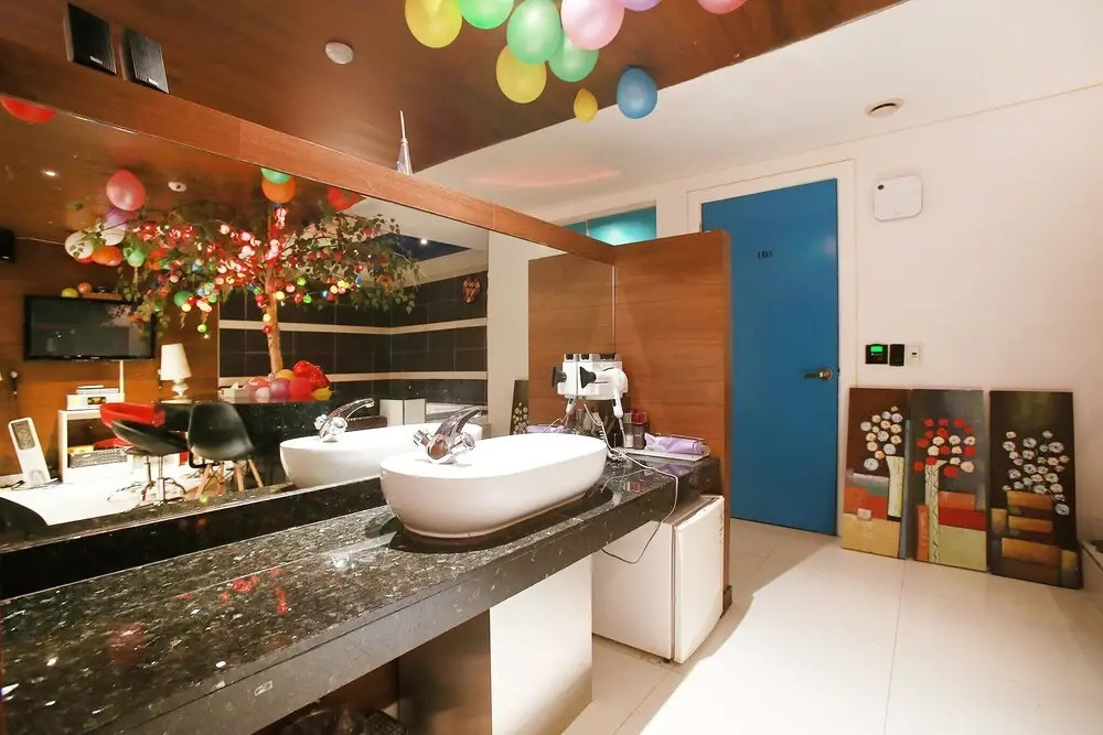 Hotel Pop Guri