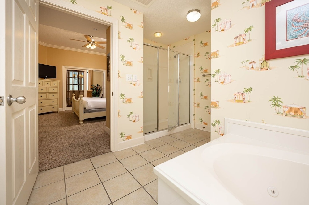 Phoenix West 1702 3 Bedroom Condo