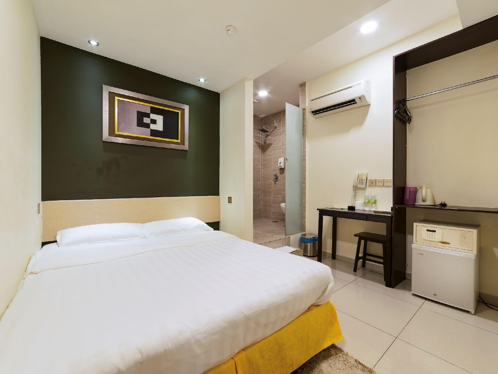 One Avenue Hotel