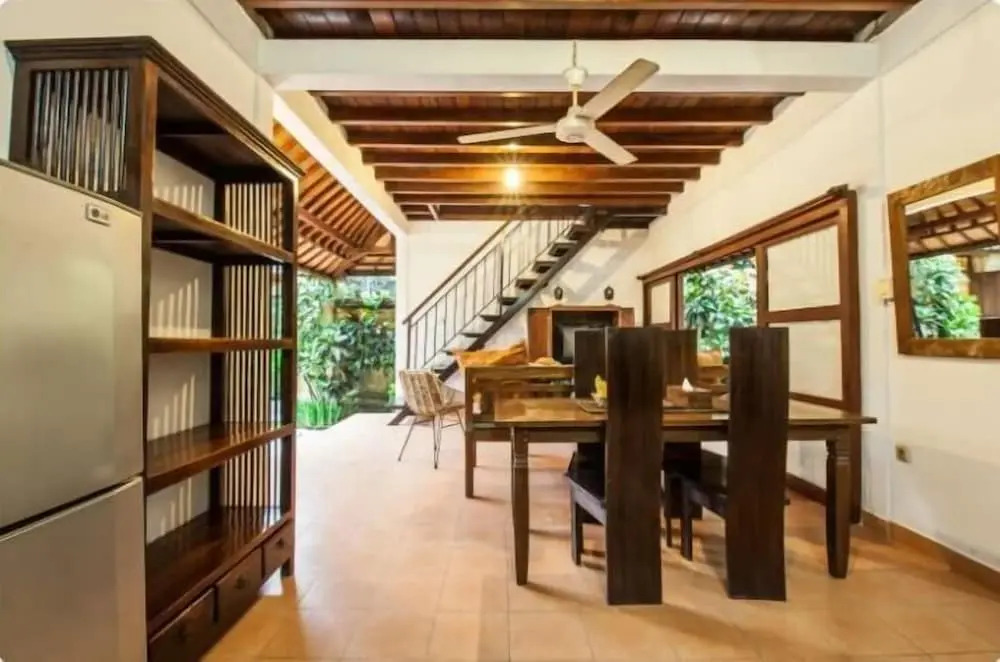 SMV - garden - 5-BR · 5BR Garden Villa Walk to Beach and Shops Legian