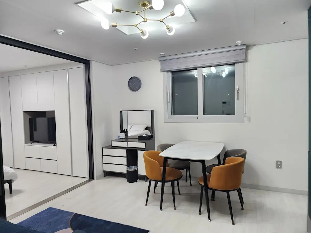 Jeju Seomun Residence Hotel