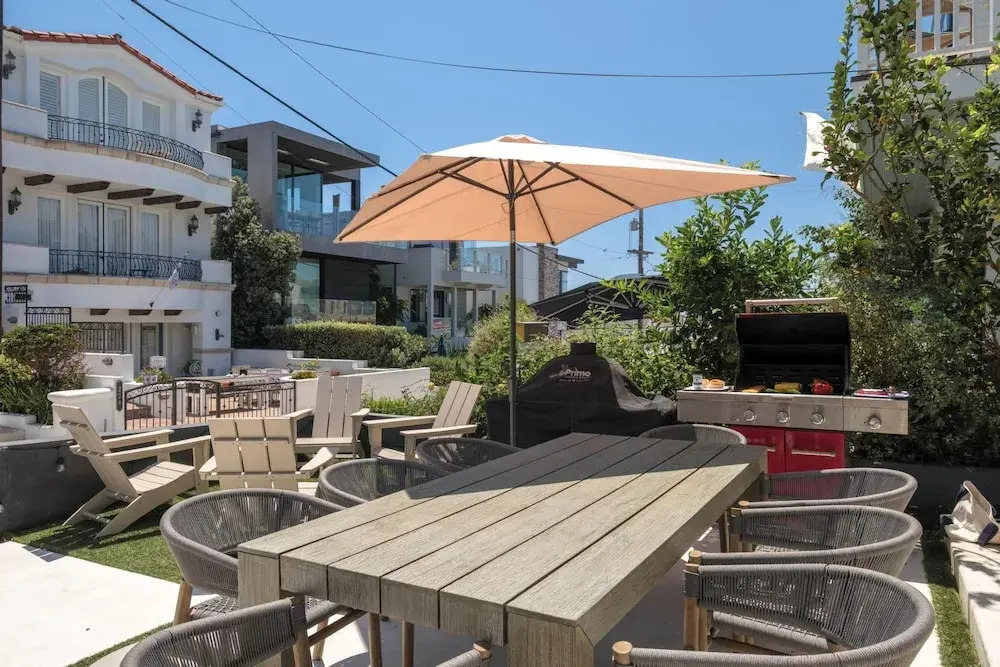 Your Coastal Getaway in Manhattan Beach Awaits