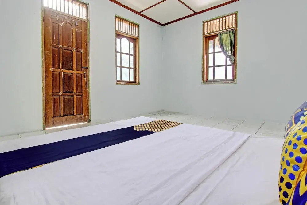 SPOT ON 93592 Pondok Backpackers Ardafa JogjaNearBlue Lagoon Jogja