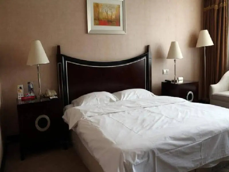 Marco Polo Commercial Hotel