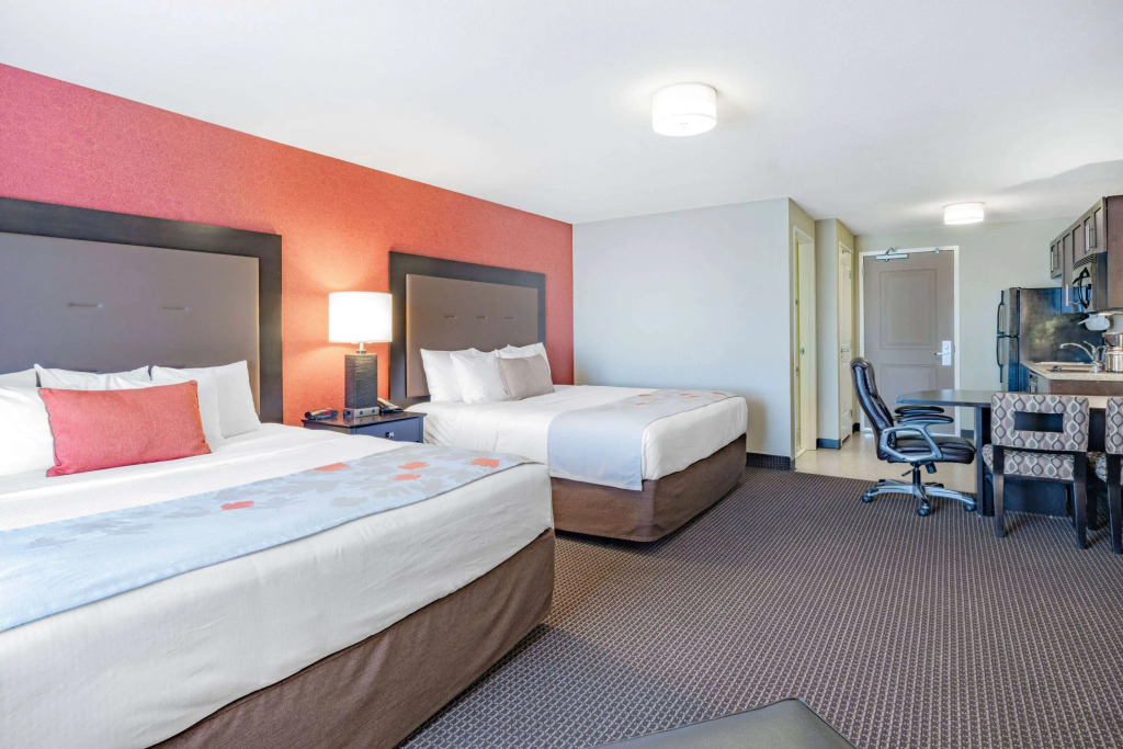 Hawthorn Suites by Wyndham Williston