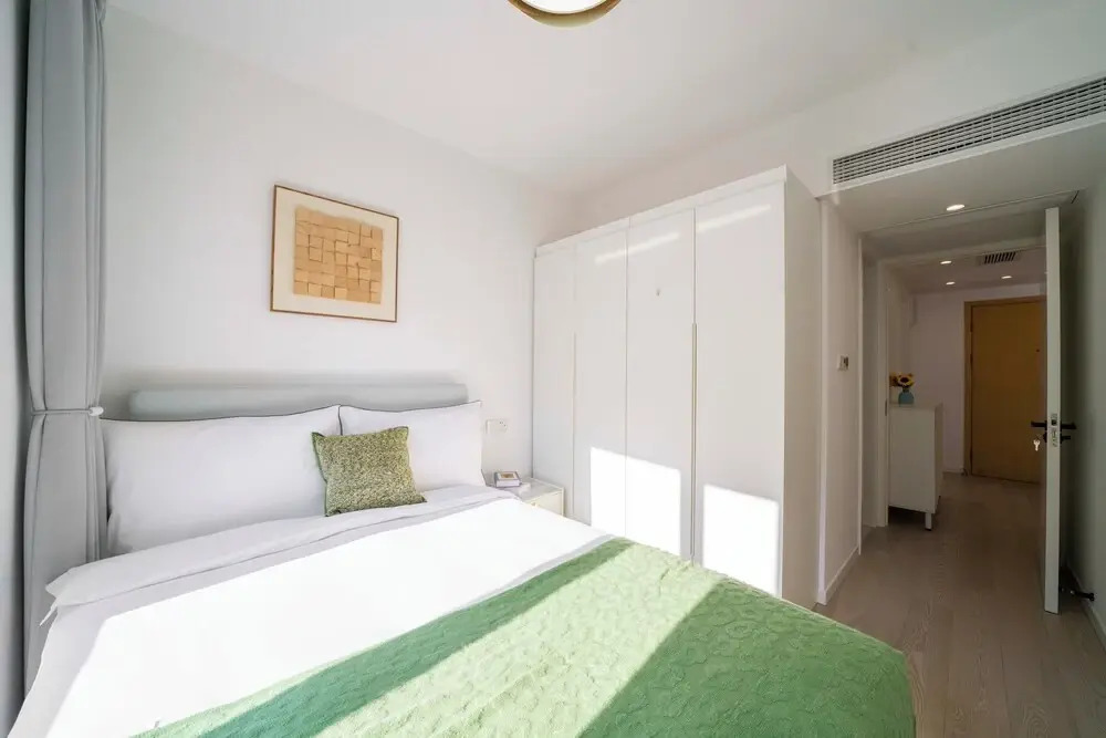 Tyms Xujiahui 2BR Apt Near Metro